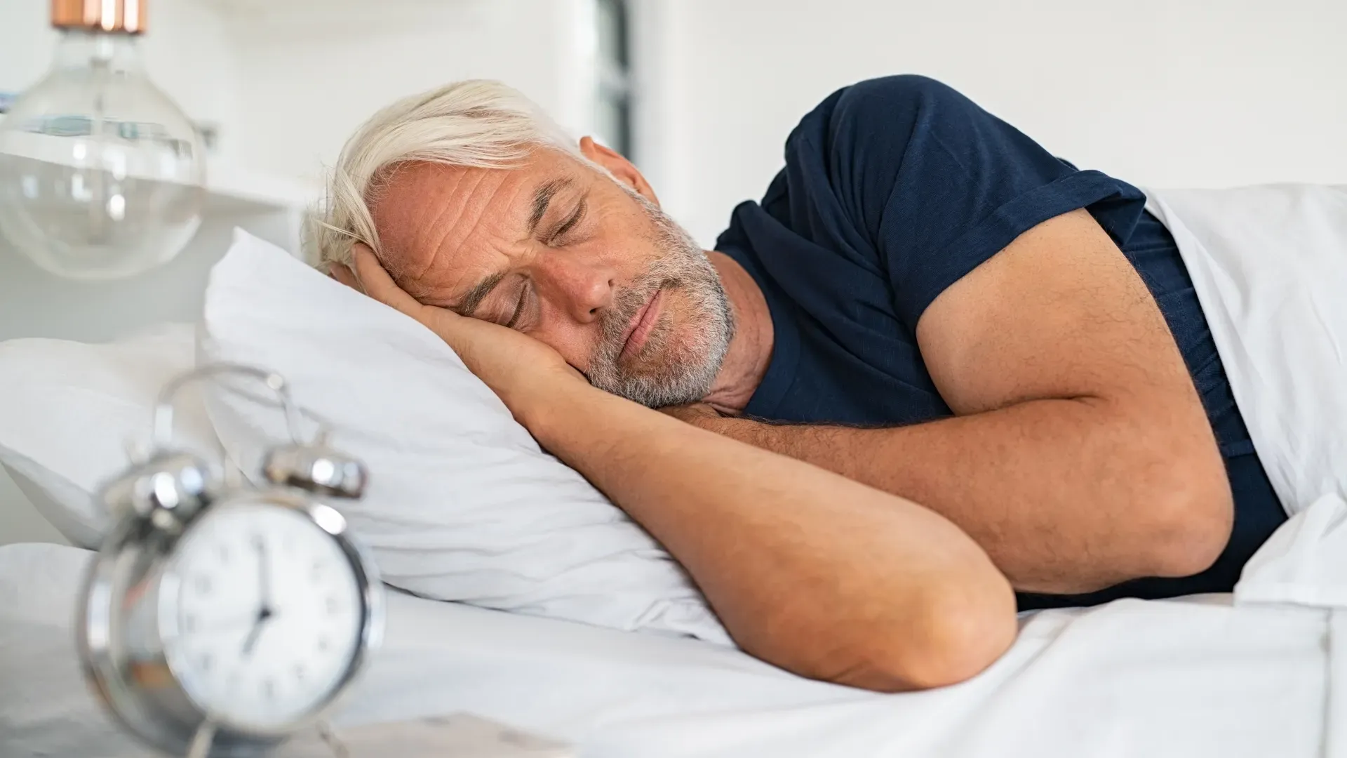 Learn how lack of sleep affects your ears. Discover the link between rest, tinnitus, and blood flow for better hearing health.